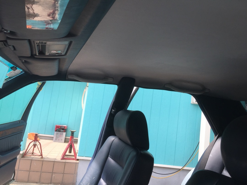 メルセデスベンツ W124 天井張り替え後の画像