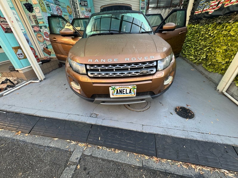 レンジローバー イヴォーグ 施工前外観(フロント) レンジローバー イヴォーグ 天井張り替え施工 横浜市都筑区 施工前の外観(フロント)